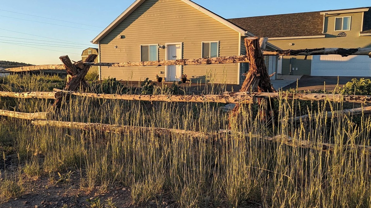 Enoch House | Quiet living near Brian Head, Zion, Bryce Canyon, and more!