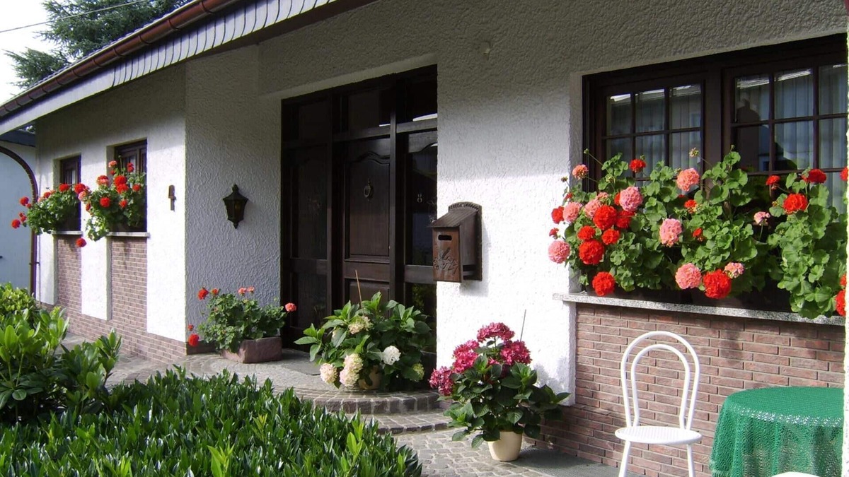 Bergweiler Apartment | Quiet, located on the edge of the city & forest 4 star vacation apartment