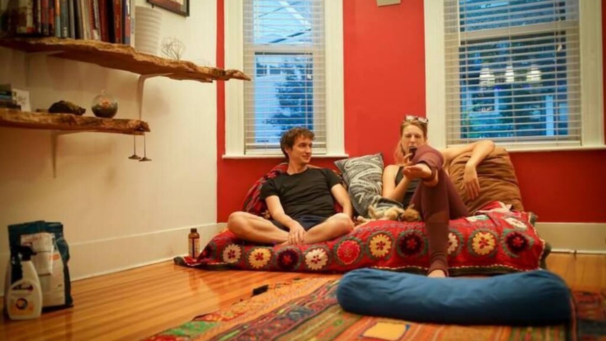 East Somerville Condo | Quiet Low-Key Boston Get Away