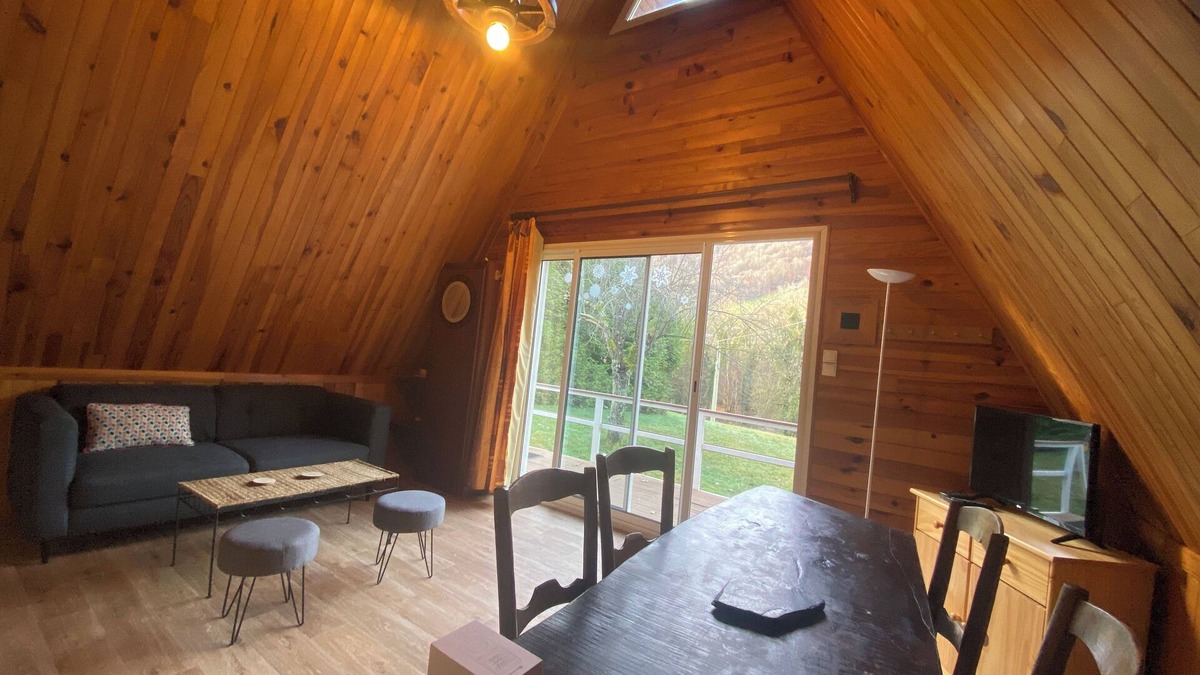 Campan Ski Chalet | QUIET MOUNTAIN CHALET. Hiking, 1/4h from skiing, 200m from the village