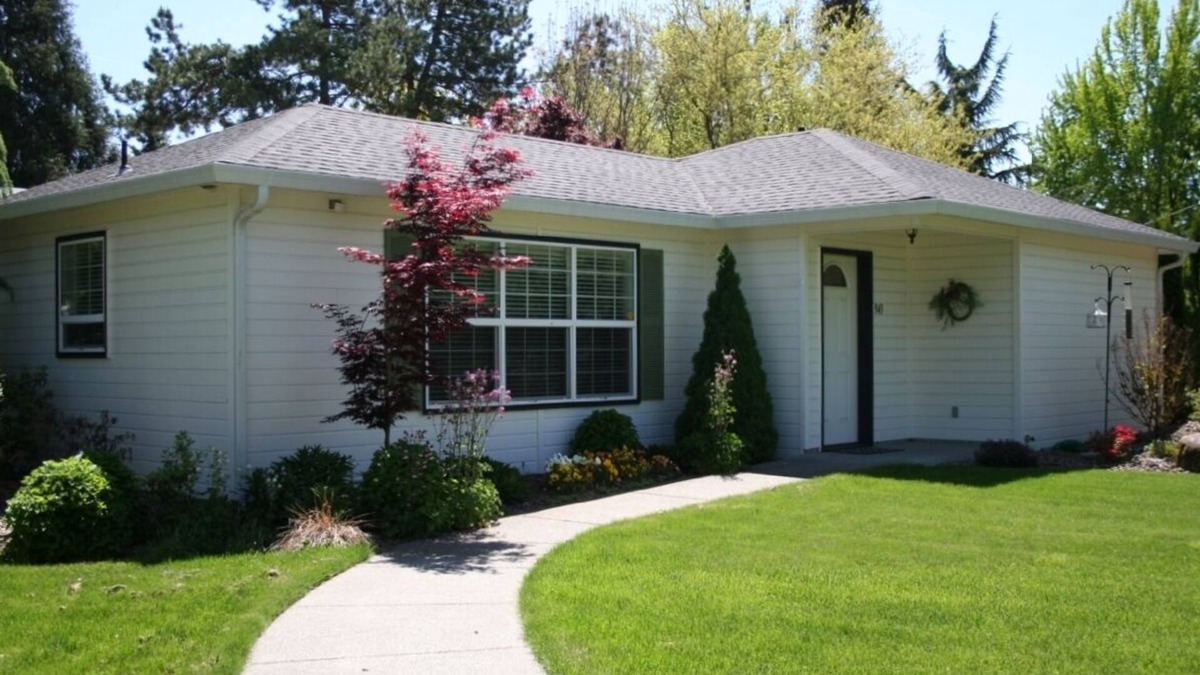 Medford Cottage | Quiet, Modern, Cottage