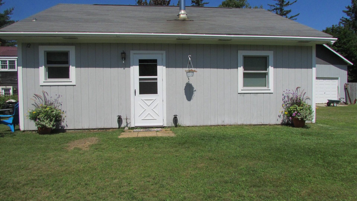 Bass Harbor Cottage | Quiet, Modern Island Getaway Cottage Close to Ocean