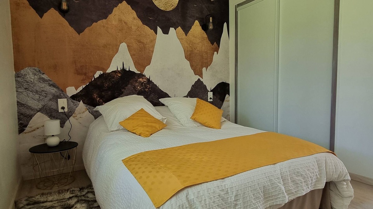 Larcat Ski Chalet | Quiet mountain house, south-facing terrace with magnificent mountain views