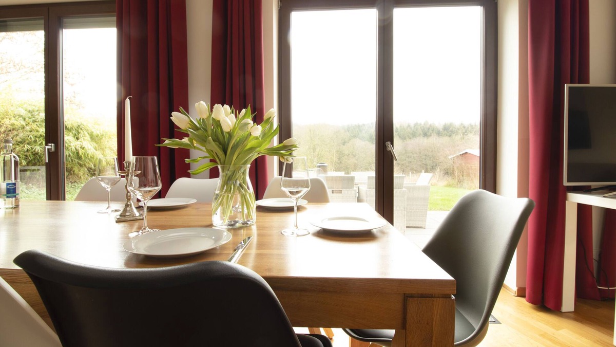 Bergisch Gladbach House | Quiet Nature Near Cologne 2