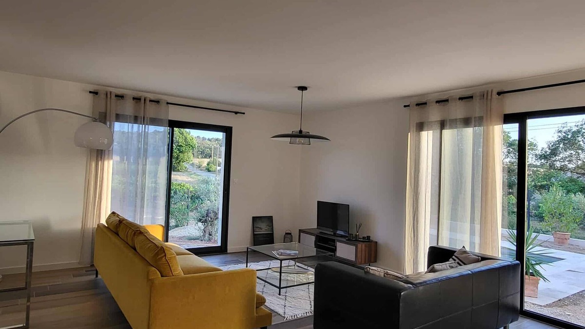 Roquecourbe-Minervois Villa | Quiet new villa - private pool - vineyard views