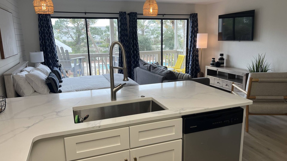 WaterSound West Beach Condo | Quiet newly renovated in 2024 Studio. 3 min walk to beach with 3 free bikes.
