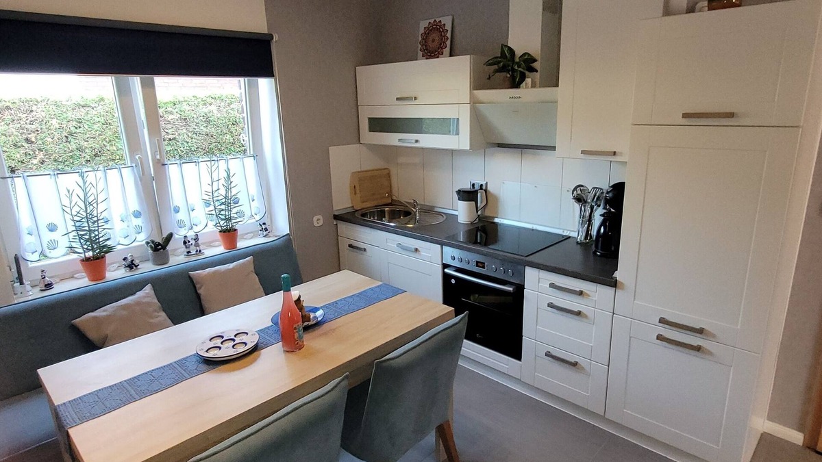 Papenburg Apartment | Quiet, newly renovated apartment in Papenburg, close to the center