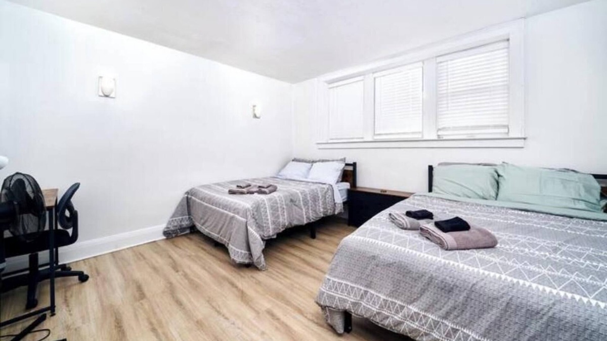 Bridgeview Apartment | Quiet One Bedroom Apartment within walking distance of the University