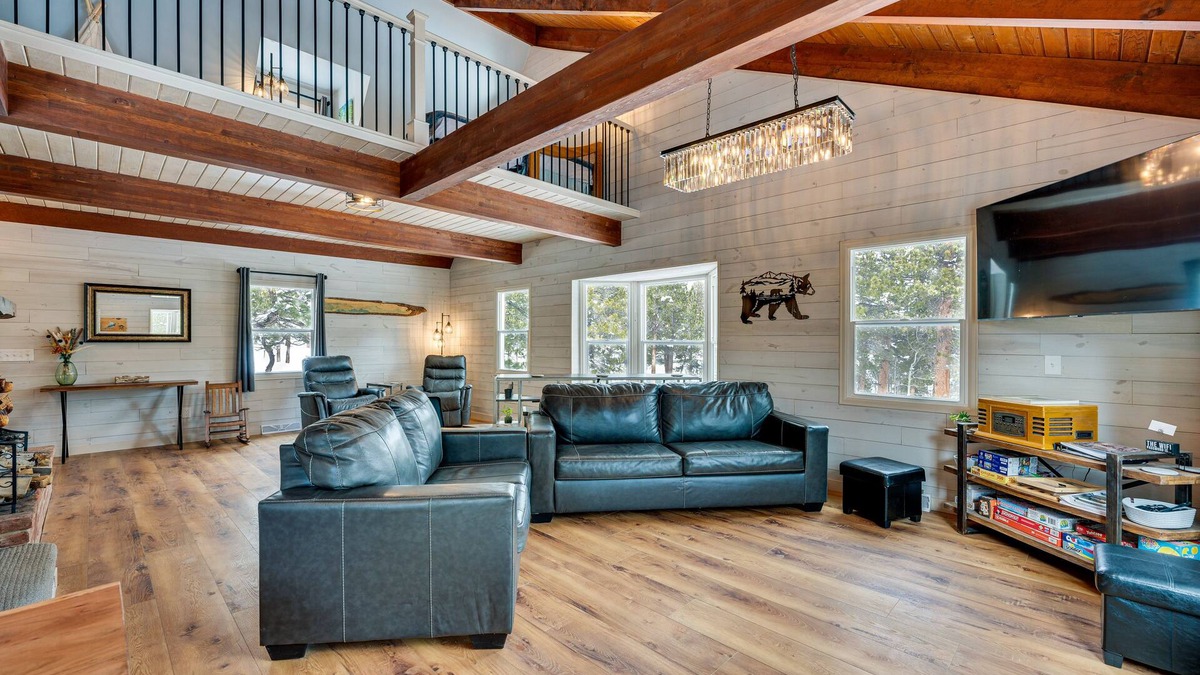Allenspark House | Quiet + Peaceful Home in Allenspark w/Deck!