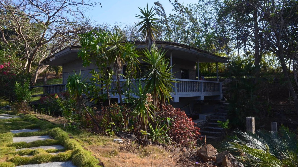 Wadgaon Cottage | Quiet, peaceful location, ideal for romantic getaways and family vacations alike