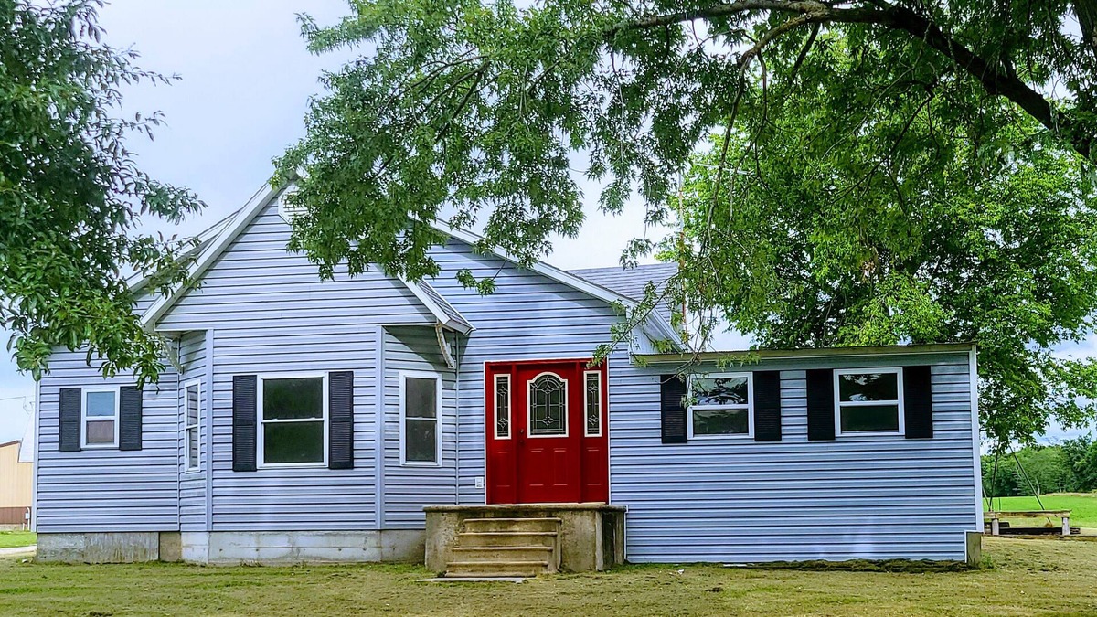 Higbee Other | Quiet Porte Rouge Farm