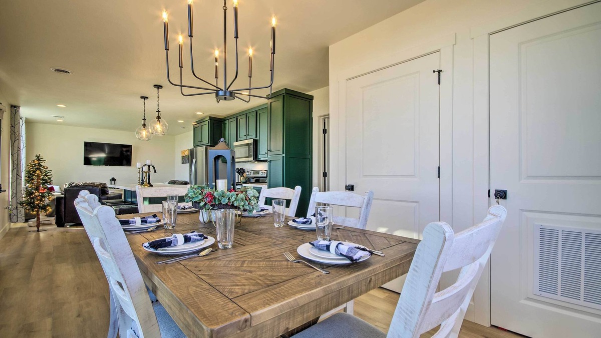 Rolla Cottage | Quiet Prairie Cottage in Rolla w/ Fire Pit!