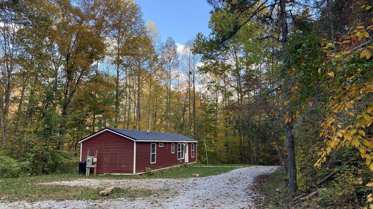Pittsburg Cottage | Quiet, Private 2 BR/1.5BA Unit ~ Lake View, next to Wood Creek Boat Dock