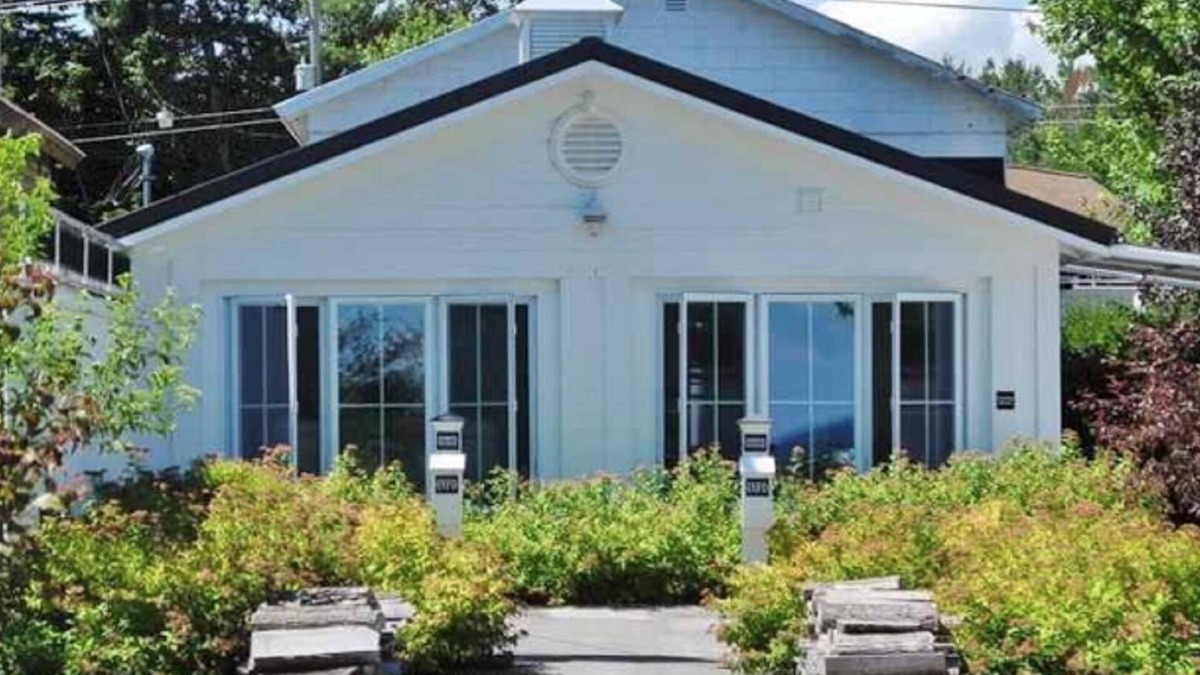 Suttons Bay Cottage | Quiet, Private, Waterfront - Luxury on 125 Ft. of Suttons Bay