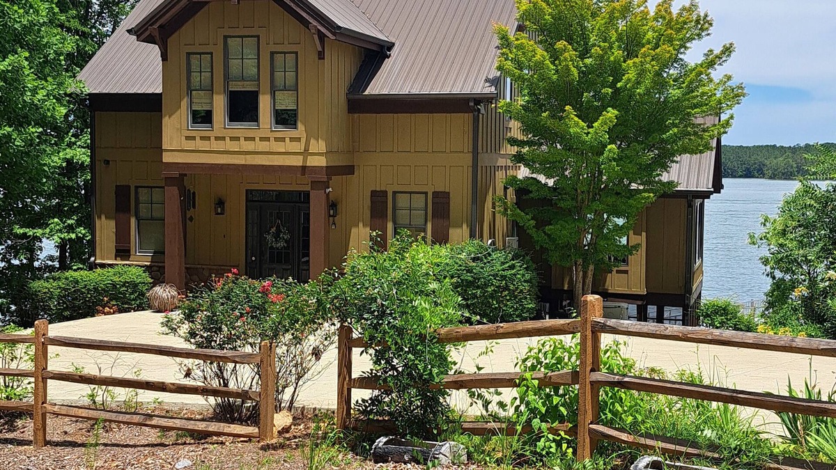 Wedowee House | Quiet ReflectionsnSpacious 5-BR house with Outstanding Views, Sleeps 14