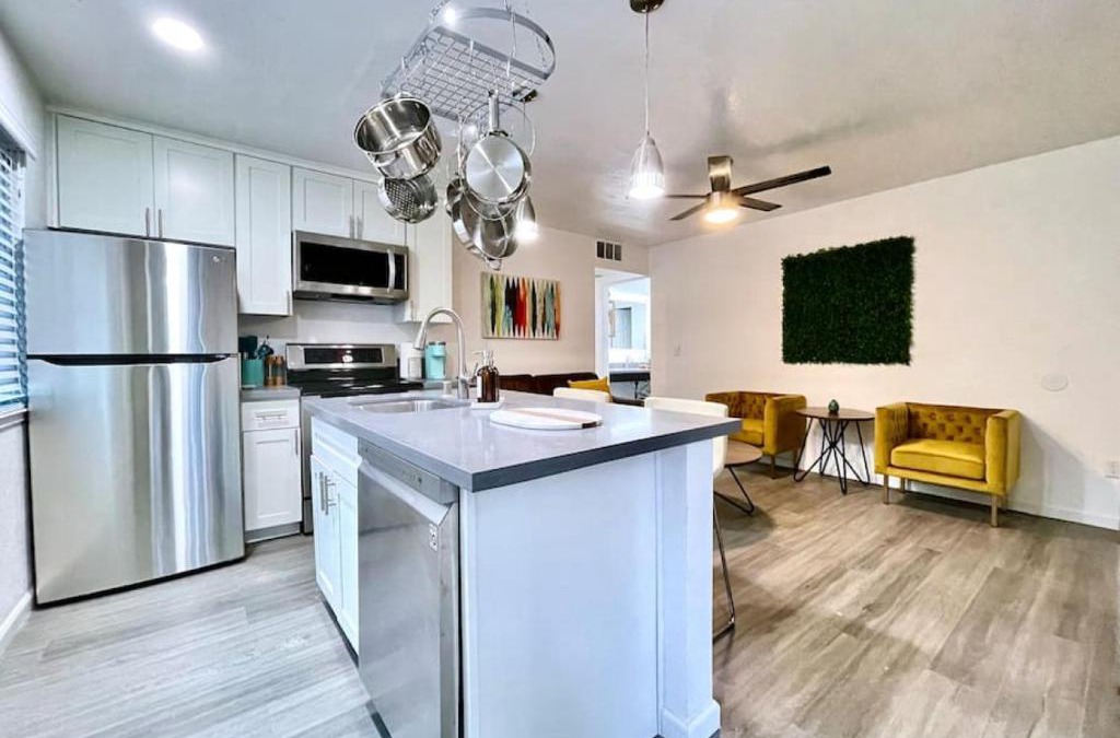 Downtown Sacramento House | Quiet Remodeled 3 Bedroom in Heart of Downtown Sacramento