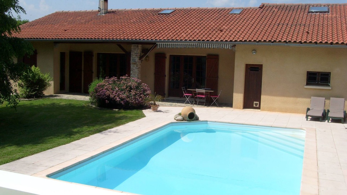 Bout-du-Pont-de-Larn Villa | Quiet, restful house with private pool in a tourist area