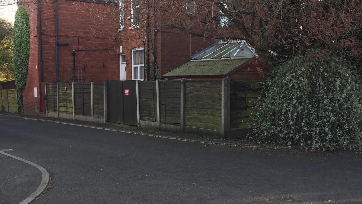 Droylsden Other | Quiet retreat 20 minutes from the city, 10 minutes from the motorway,