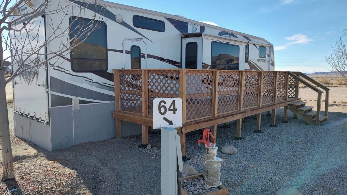 Grand County House | QUIET RETREAT 30 MINUTES NORTH OF MOAB ! 3 beds , bath and a half