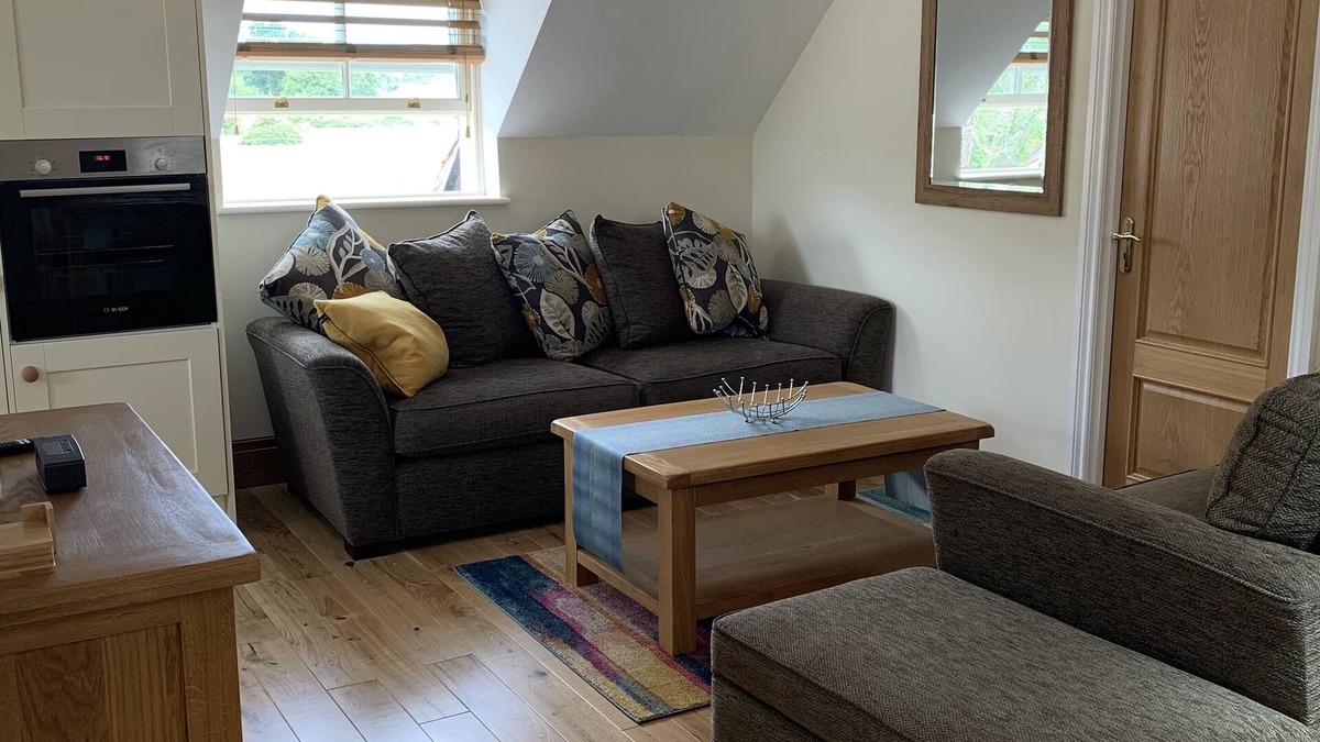Warsash House | Quiet Retreat with Snug and Meadow Views