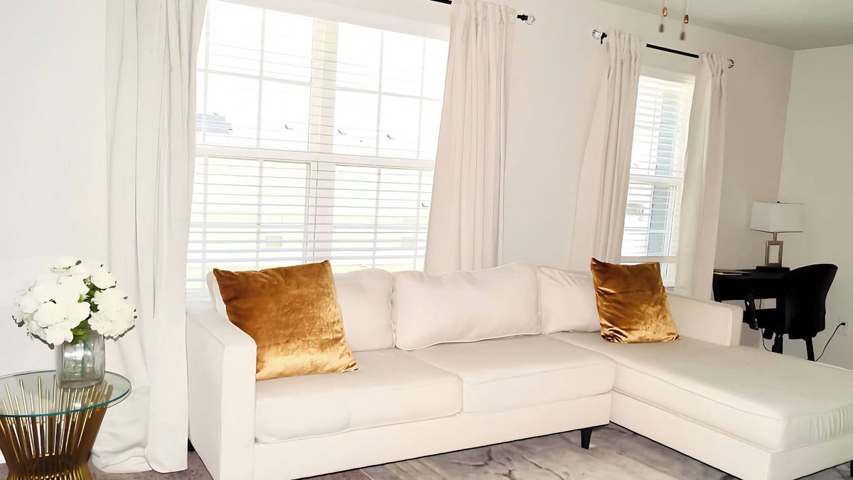 Lincoln Park House | Quiet Room with AC in Providence Village