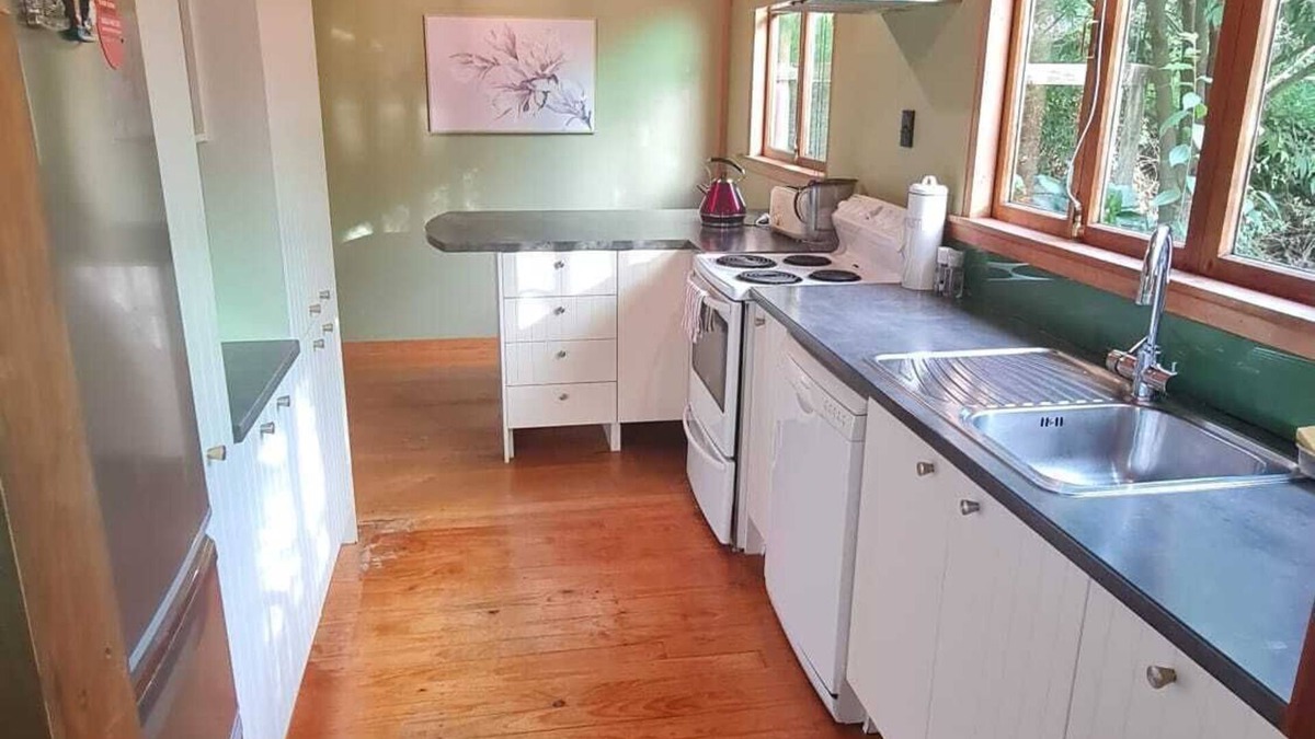 Whakamarama Other | Quiet Rural Retreat with beautiful views and peace and quiet to relax.