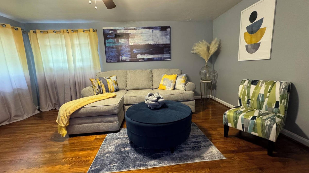 Roselawn Finance Apartment | Quiet, safe and serene unit with lots of charm in a great location in Cincinnati