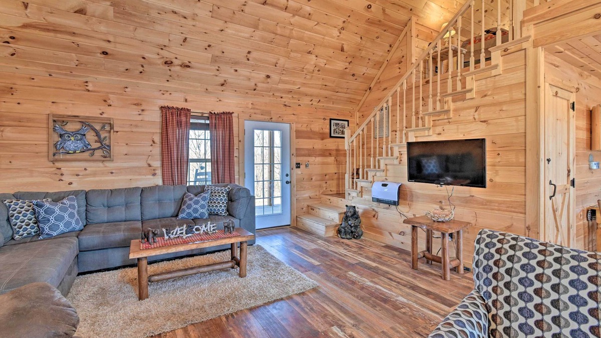 Berea Cabin | Quiet & Secluded Berea Cabin on 70-Acre Farm!