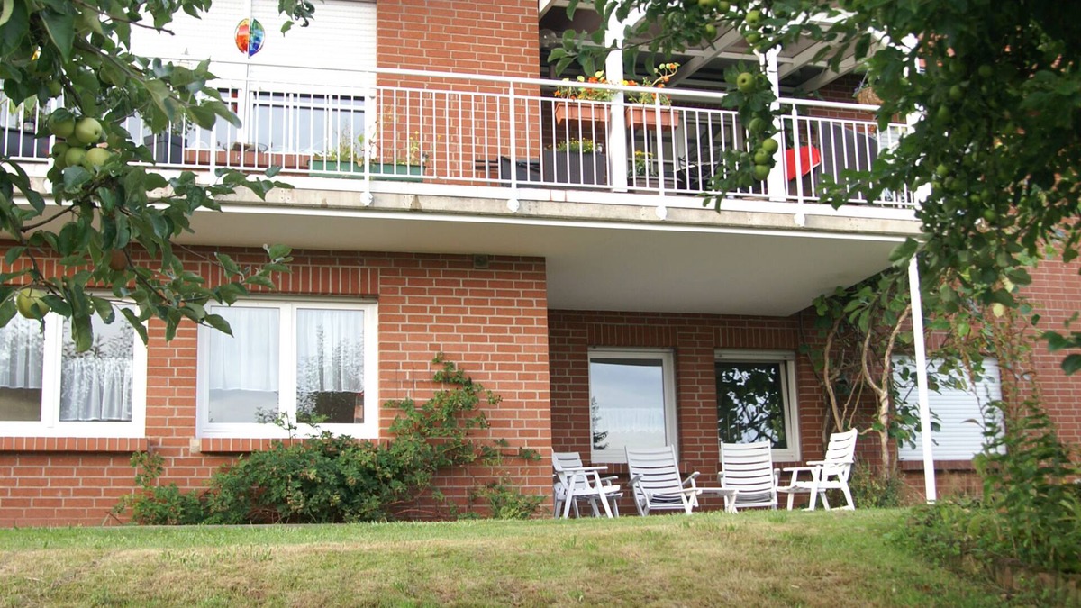 Frankenberg Apartment | quiet single-storey apartment with garden, free WiFi, private atmospheree