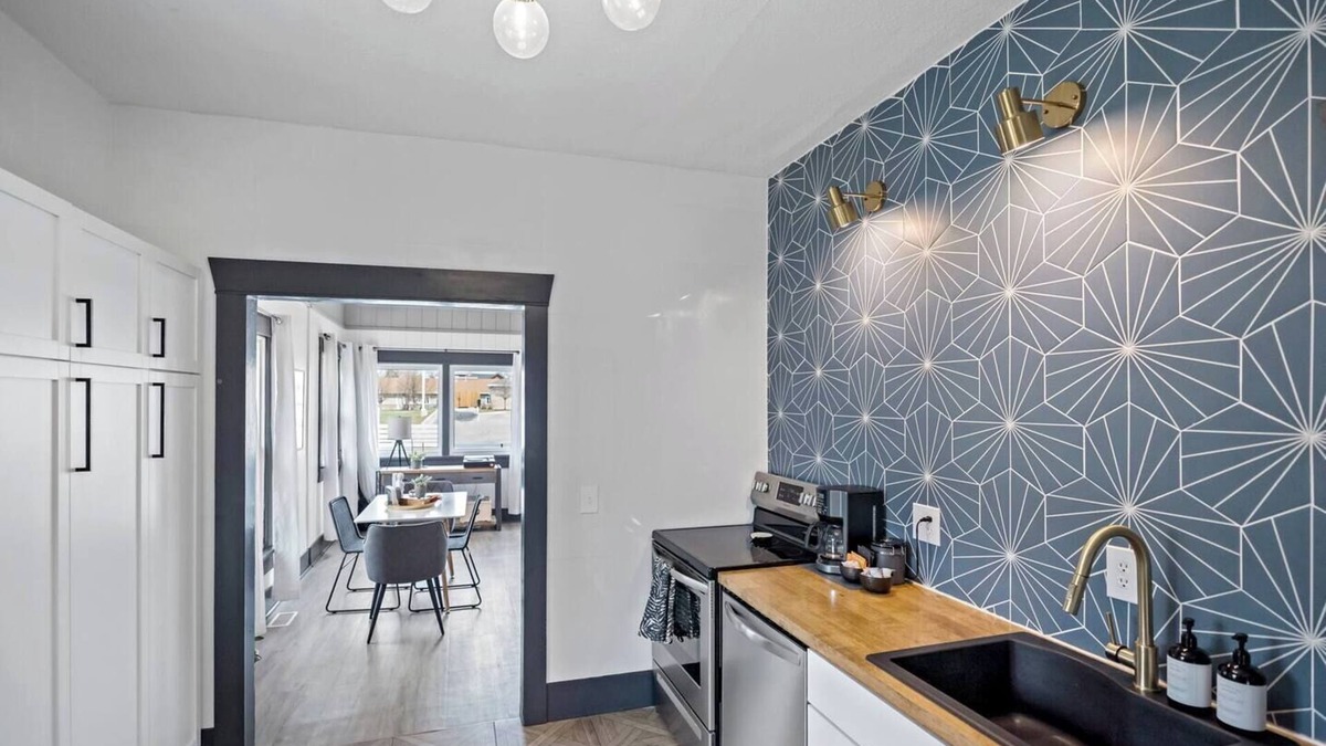 Sheridan House | Quiet Spot w/Fenced Yard |The Stardust Bungalow