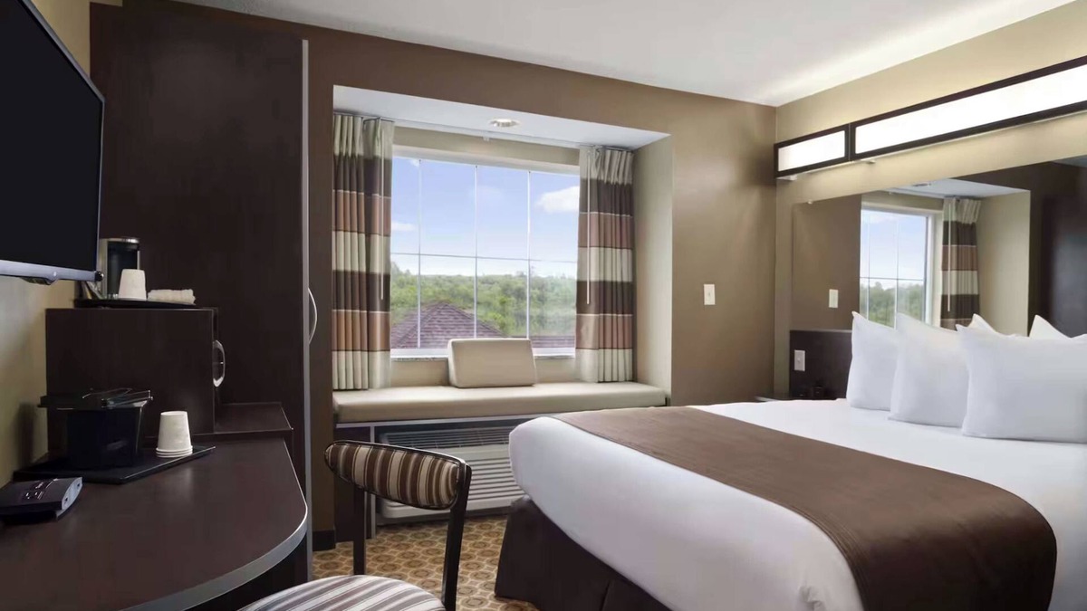 White Hall Hotel | Quiet Stay with Free Breakfast | Ideal for Solo Travel Right off Interstate 79