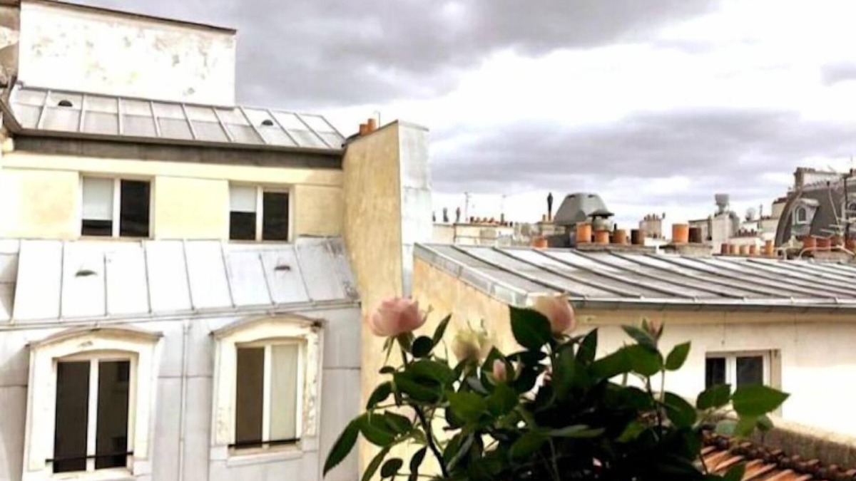 Bonne-Nouvelle Apartment | Quiet Studio, Elevator Queen size bed+extra mattress for a kid < 10 years - AC