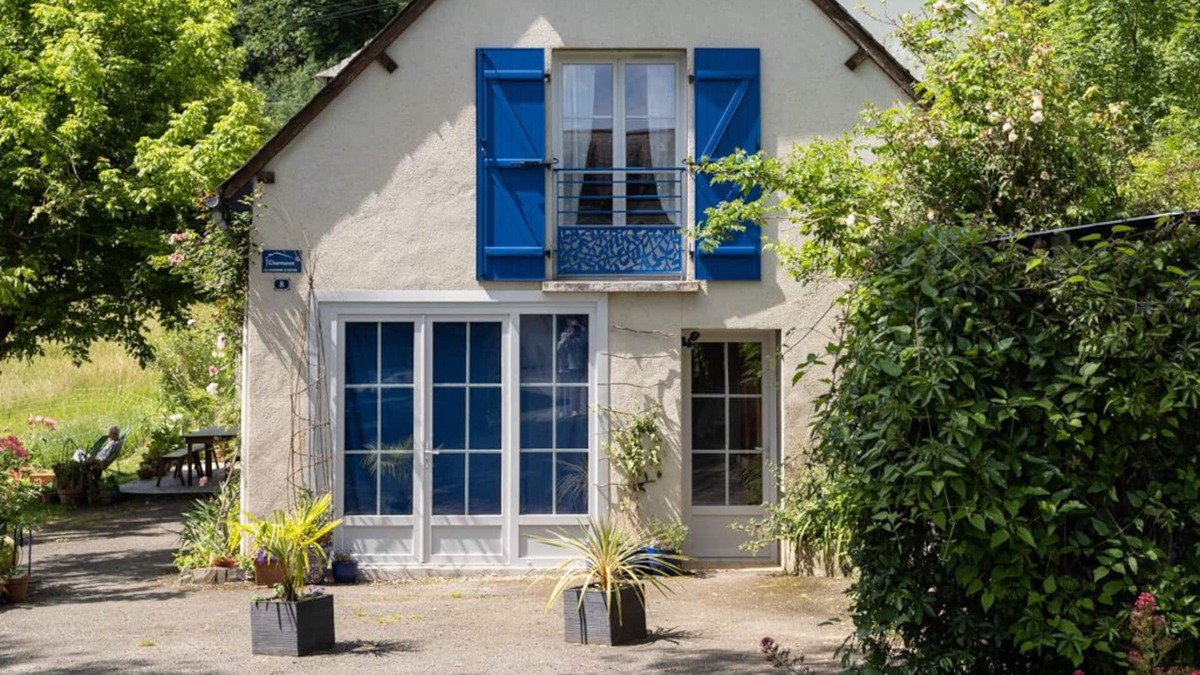Lagarde Apartment | Quiet studio/gîte in the mountains.