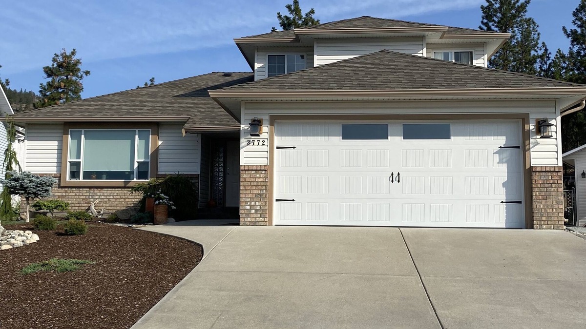 Central Okanagan House | Quiet suite near beach. Serene setting with patios and space to BBQ