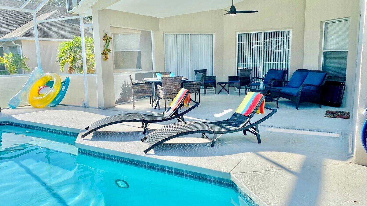 Thousand Oaks House | Quiet Sun Villa. Close to Disney, Universal, Golf Courses. Private Heated Pool!