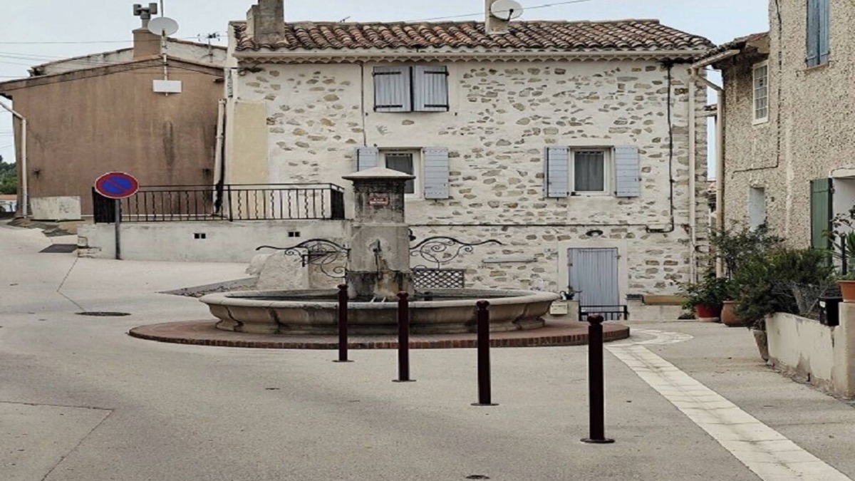 Cadolive Apartment | Quiet T2 apartment in Provencal village