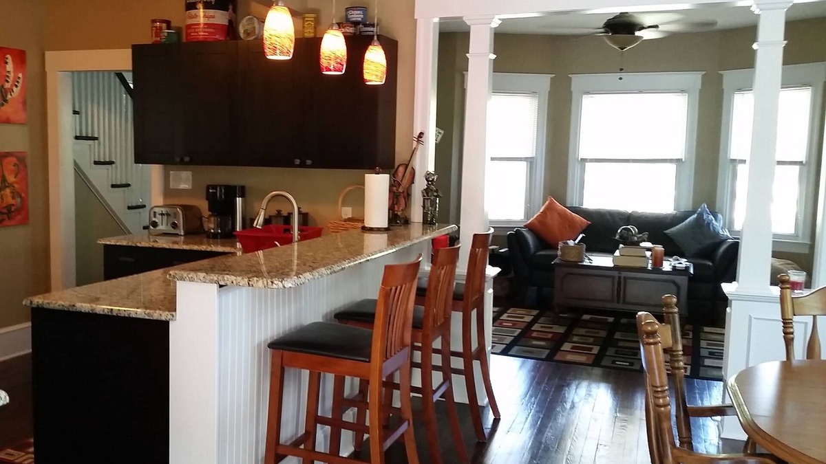 Linwood House | Quiet & Tasteful 1920's Home in Desirable Linwood