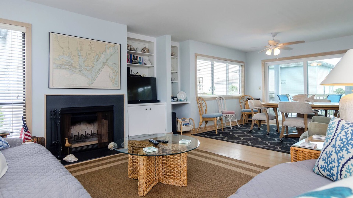 Wrightsville Beach House | Quiet Townhome Steps to Ocean!
