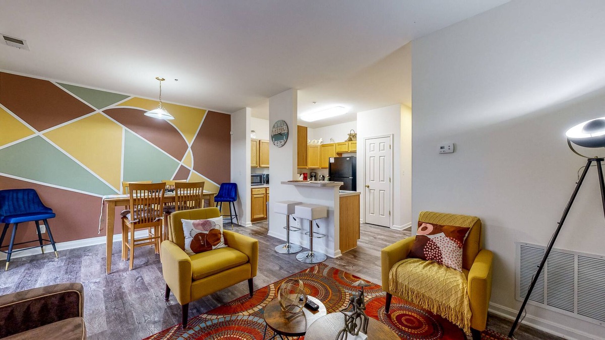 Fruitland House | Quiet Townhome with Full Kitchen, Private Washer/Dryer, WiFi & Central AC