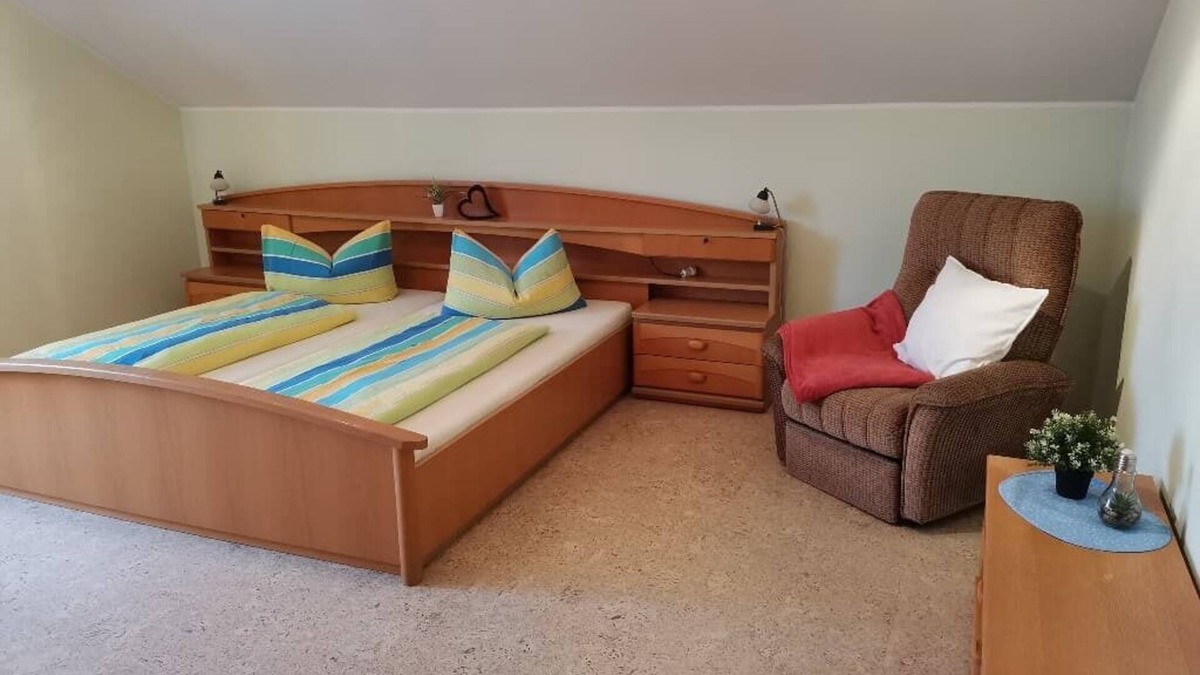 Thanstein Apartment | Quiet vacation apartment (120 sqm) with sunny balcony