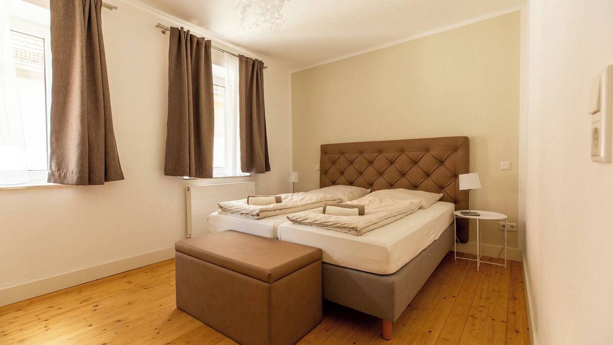 Wurzburg City Centre Apartment | Quiet vacation apartment in the Mainviertelhof at the "Old Main Bridge"