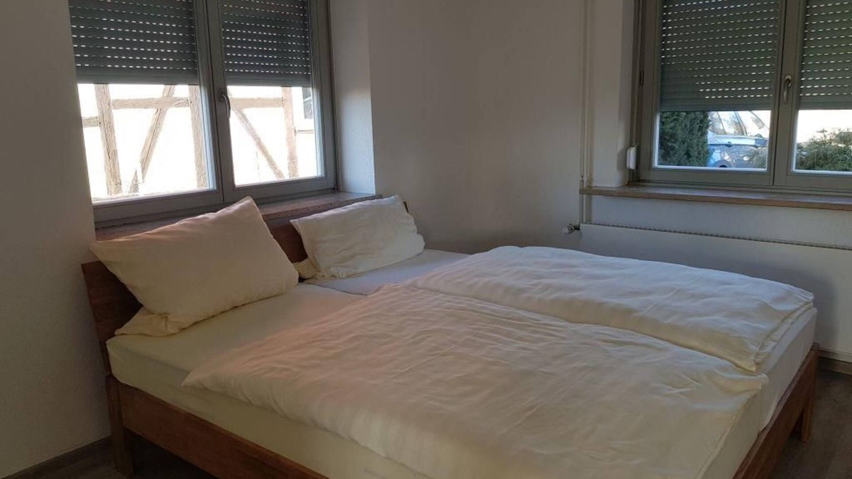 Edesheim Apartment | Quiet vacation apartment 8a (62m²) with terrace - Gasthaus Winkelvoß