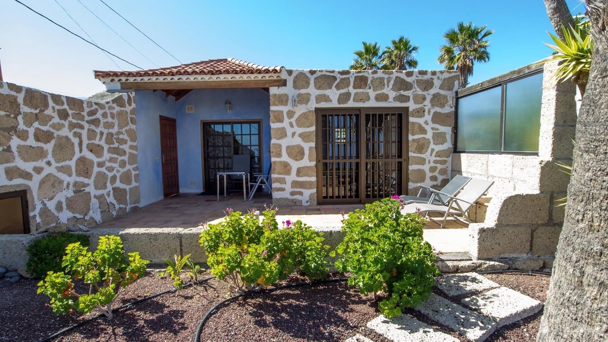 Granadilla de Abona House | Quiet vacation home with a great view