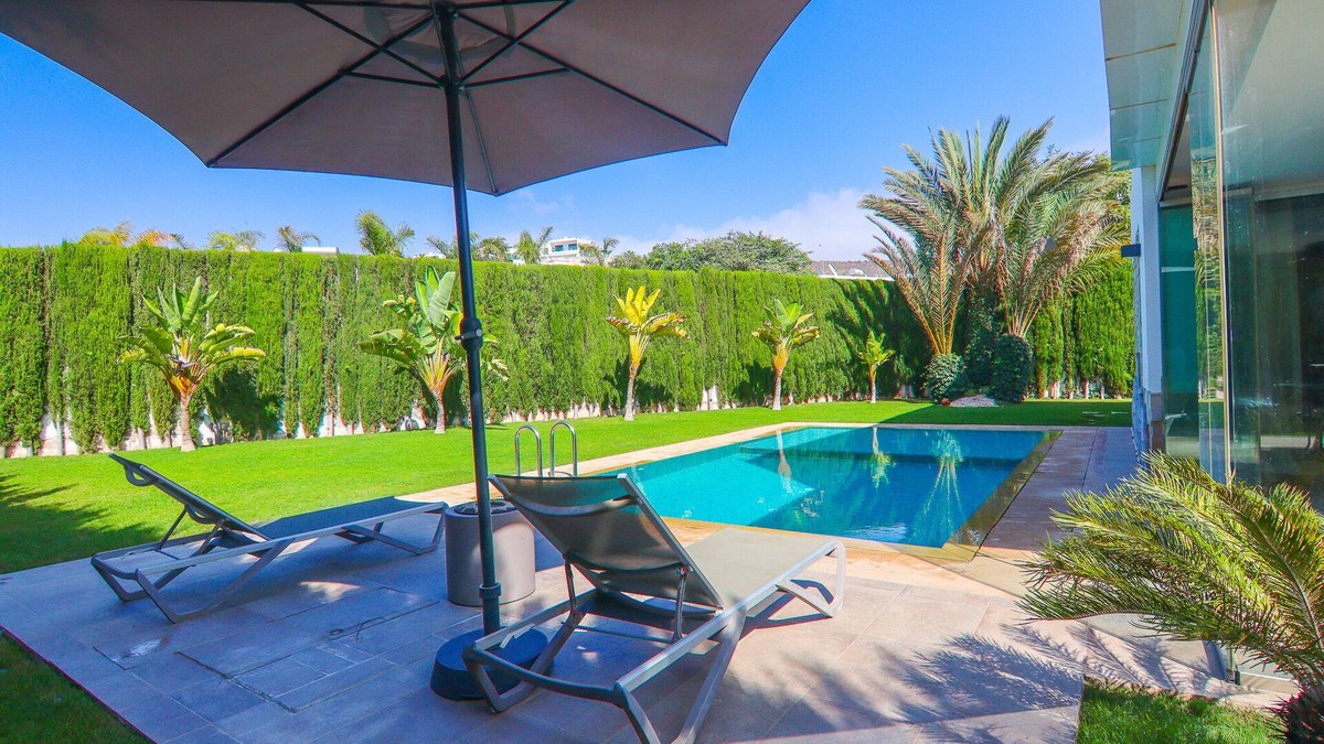 Taghazout Villa | Quiet Villa Taghazout-Villa-Deluxe-Mobility bath-Garden view