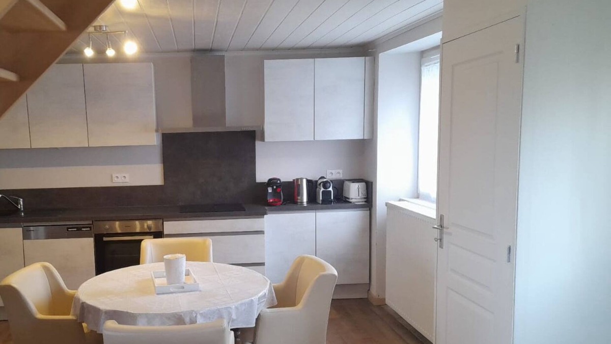 Saint-Hippolyte House | Quiet village house