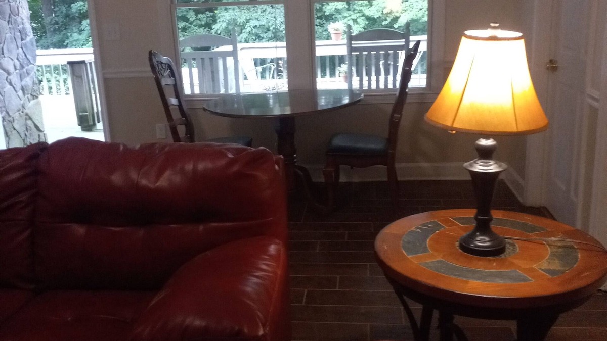Central House | Quiet, yet convenient, country setting