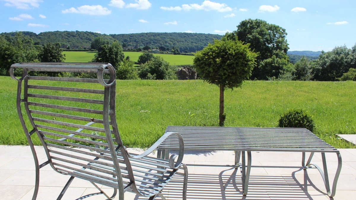 Brimpsfield House | Quiet16th Century Cotswold Barn, refurbished. Panoramic views on organic farm