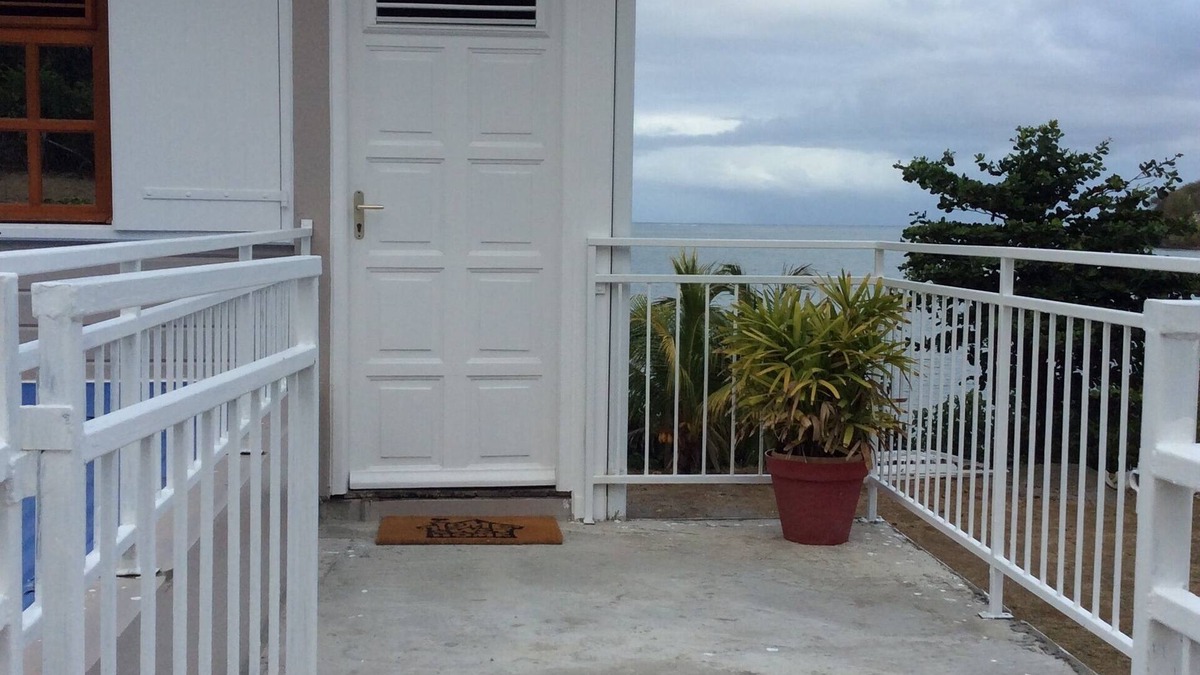 Tartane House | Quietessence . Here here bàs .
