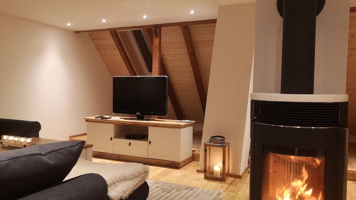 Hohenberg a.d.Eger Apartment | Quietly located, modern vacation apartment - with hot tub & sauna for an extra charge