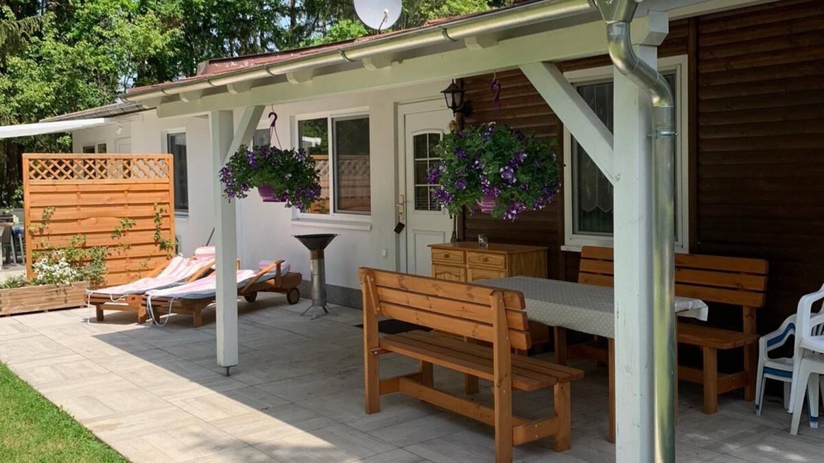Bungalowdorf an der Talsperre House | Quietly situated vacation bungalow on the edge for a family of 4 people